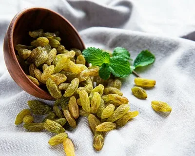 تصویر 1 از کشمش سبز درجه یک مخصوص آجیل‌ فروشی‌ ها